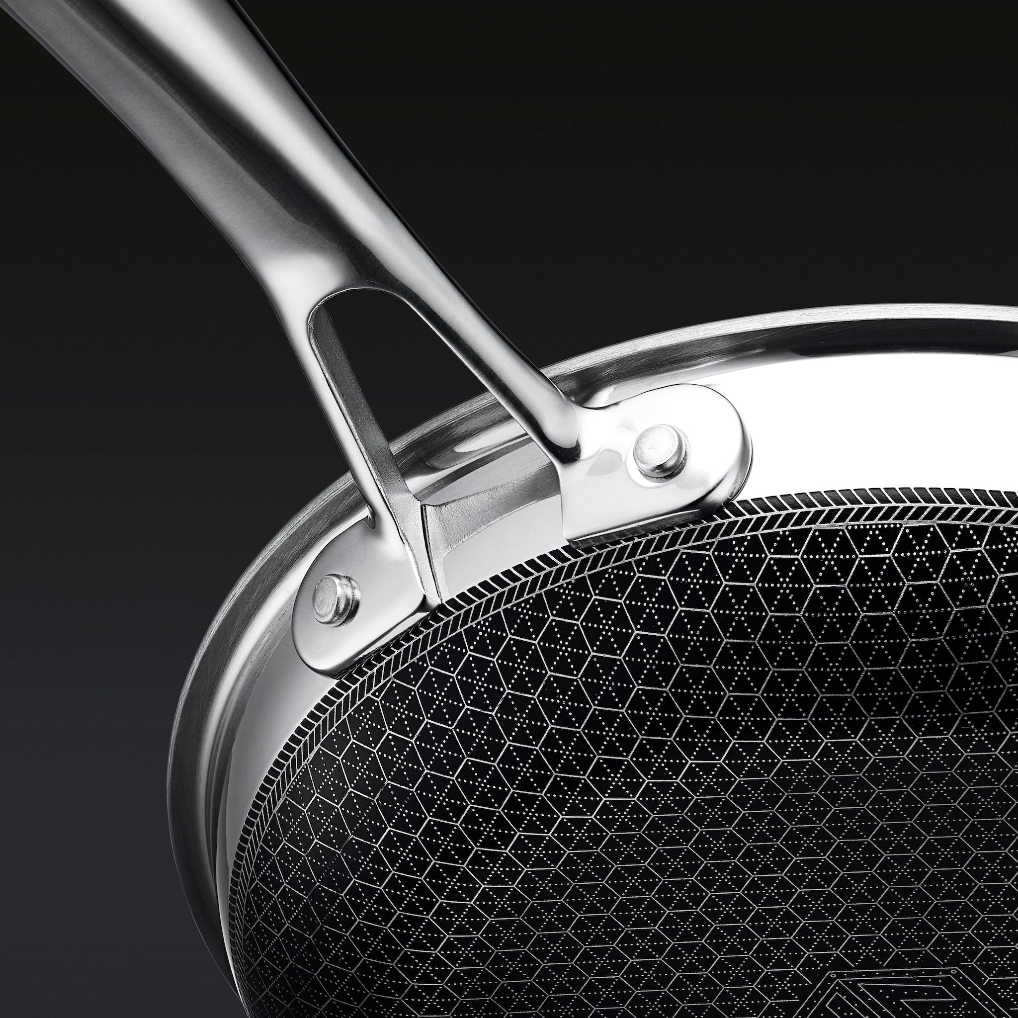 Hybrid Fry Pan with Lid, 8"